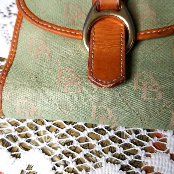 Vintage Dooney&Bourke mint green DB/brown leather wallet - Picture 2 of 8